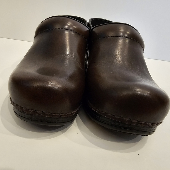 Dansko Women's Pro XP Dark Brown Leather Clogs / Mules Size 38 - Picture 9 of 9